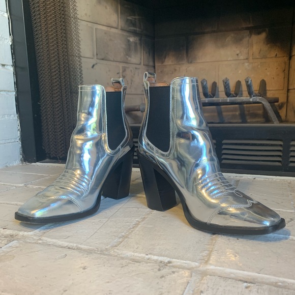 (Off-White) Block Heel Metallic Cowboy Booties - Picture 2 of 11